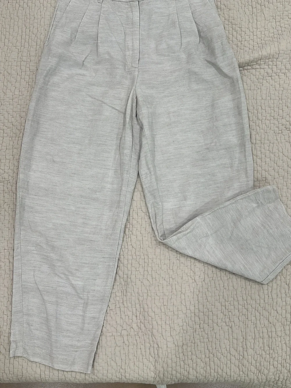 Aritzia Wilfred The Effortless Pant in Ecru